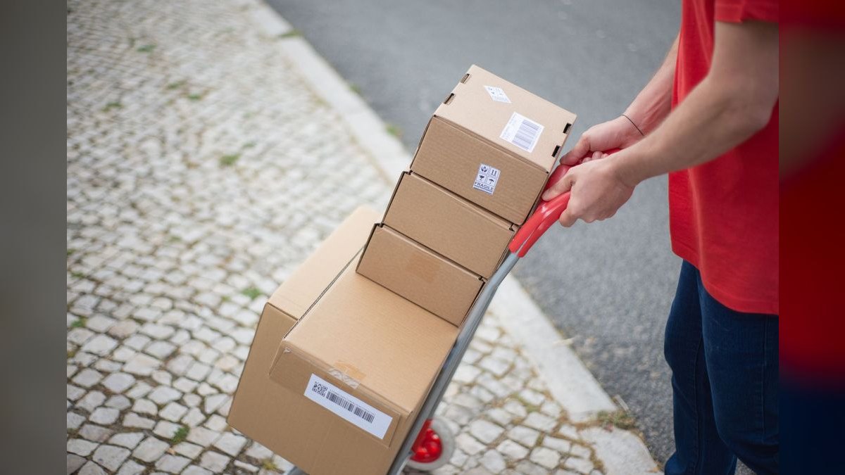 What's the framework for handling 'send me pricing' on call one — figure 2
