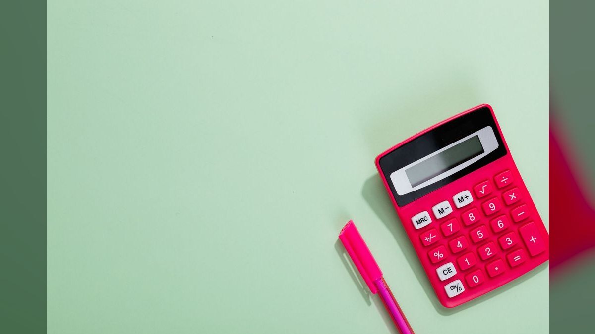 How do you calculate the cost per marketing-qualified opportunity (MQO) and know if you're spending too much — figure 4