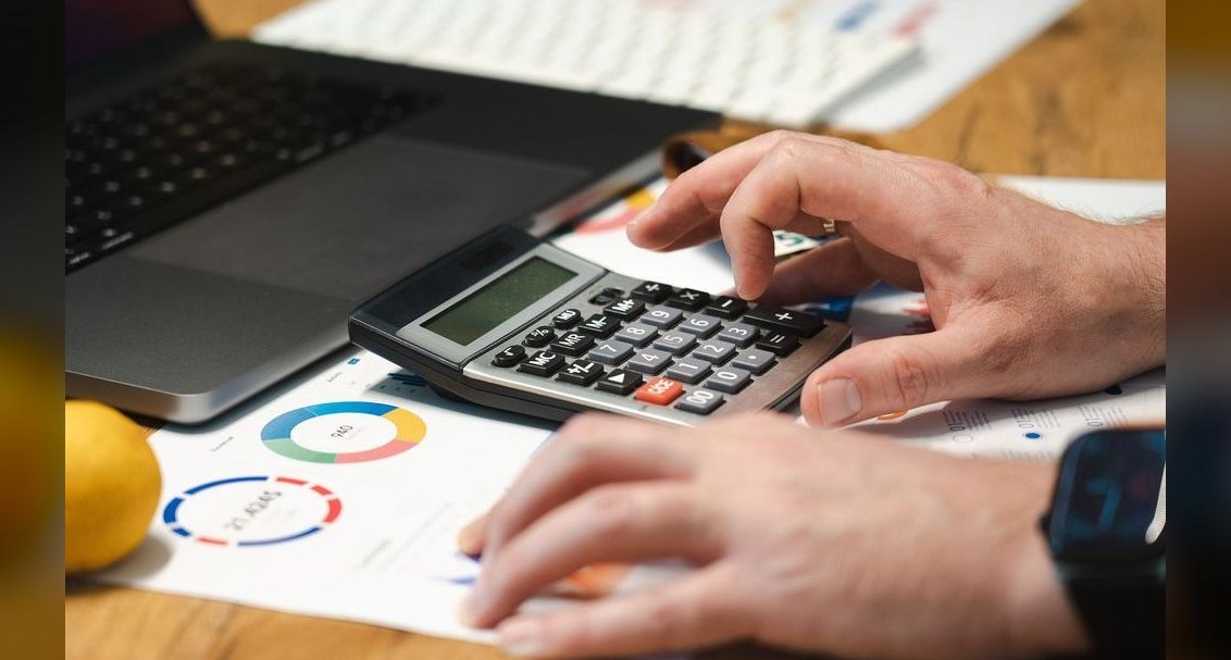 Security/infosec software has procurement via procurement officers, not buyers—how do you restructure discovery to accou