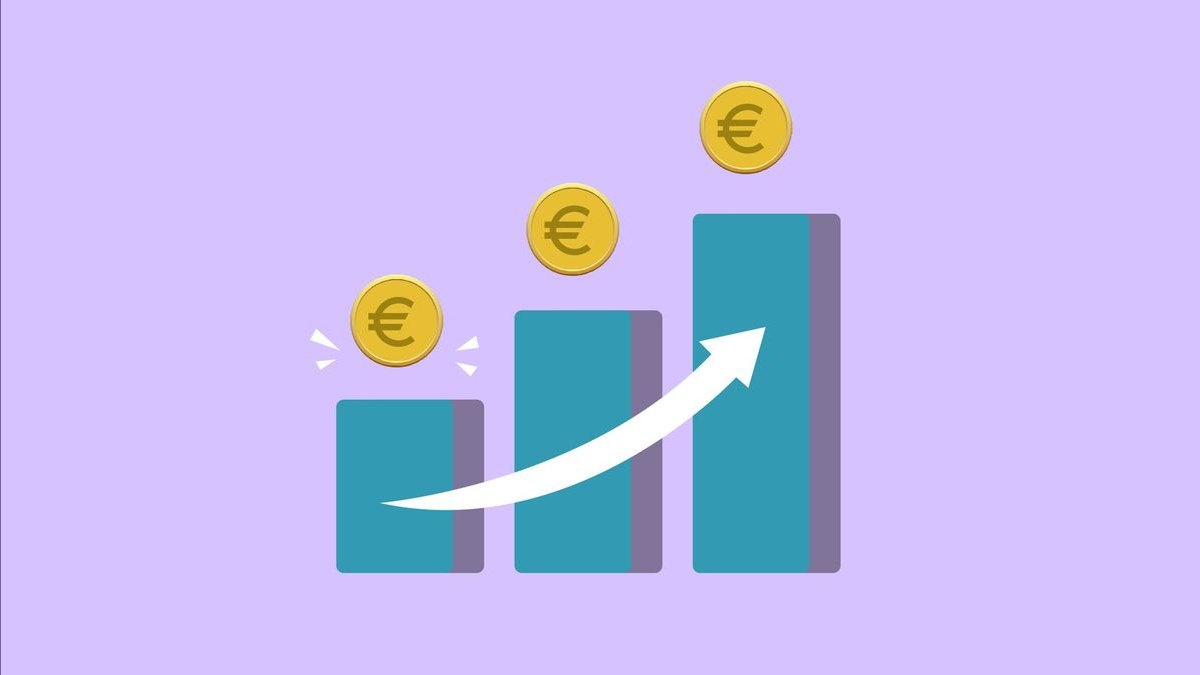 How do we model expansion revenue from self-serve users in the first 90 days?