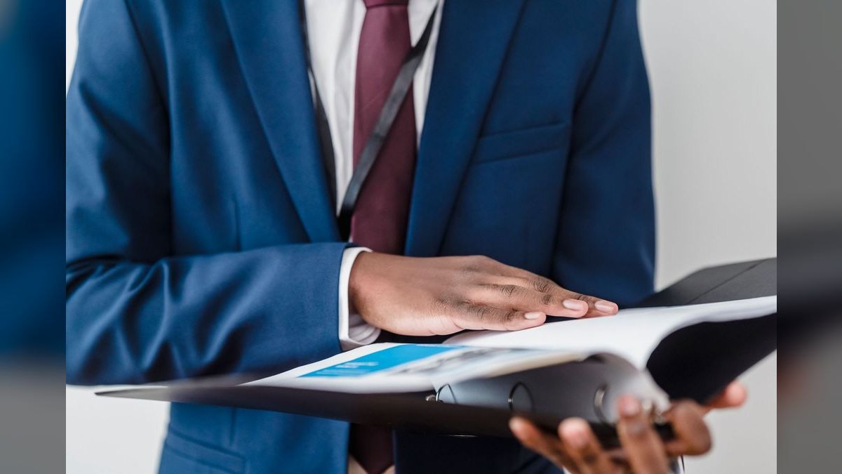 How do you respond when procurement insists on a 90-day legal review — figure 4