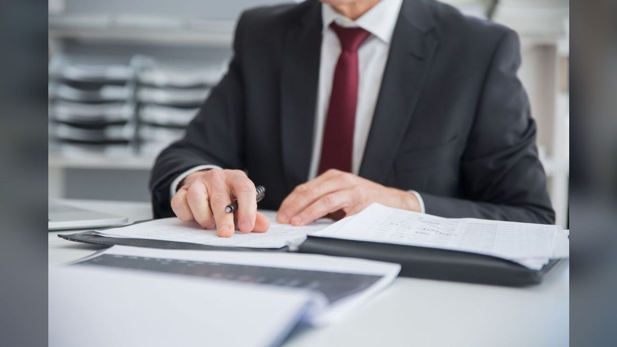 How do you respond when procurement insists on a 90-day legal review — figure 6