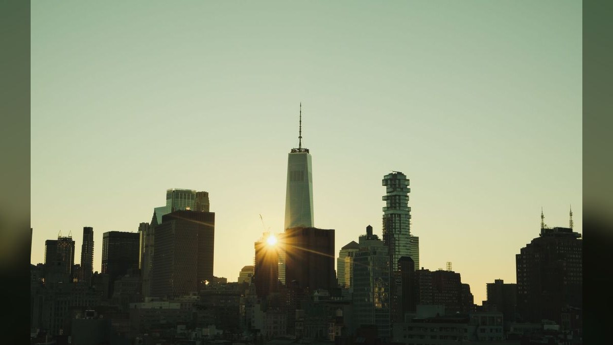 What's the playbook for communicating comp plan changes to your board & investors — figure 1