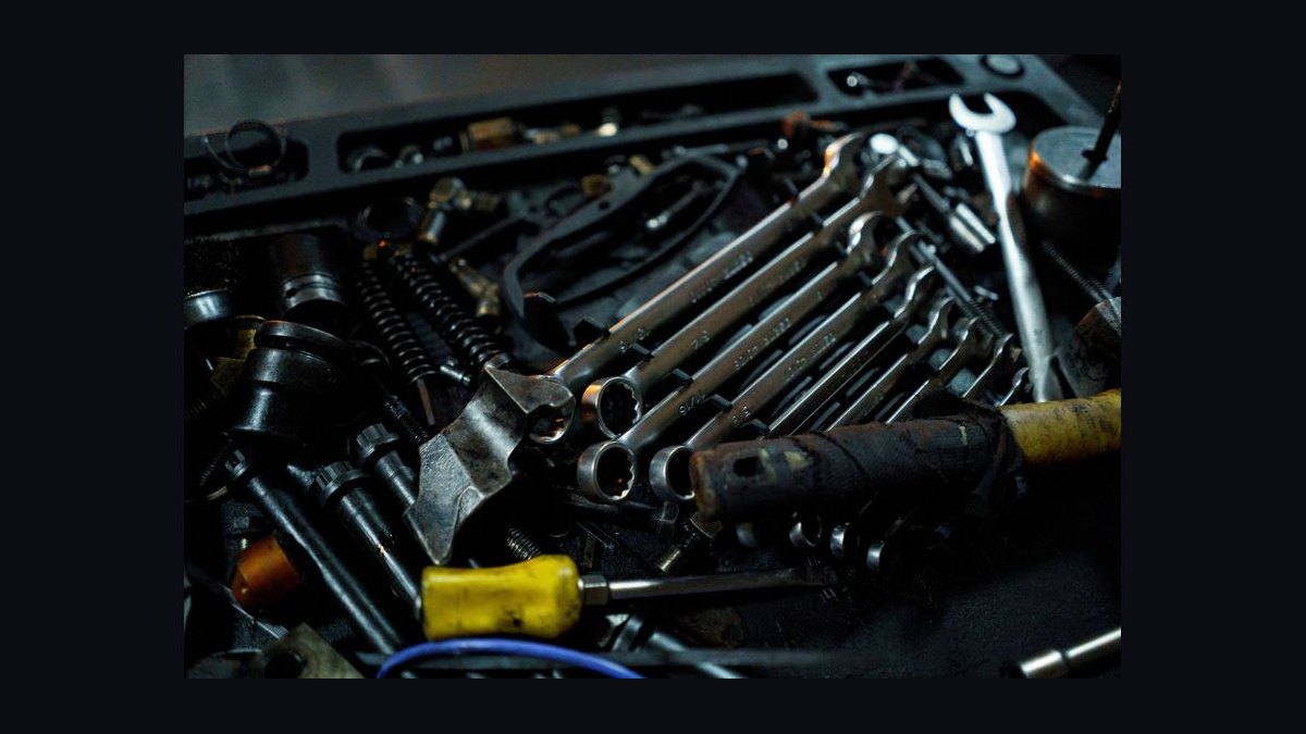 How do you start a mobile mechanic business in 2027?