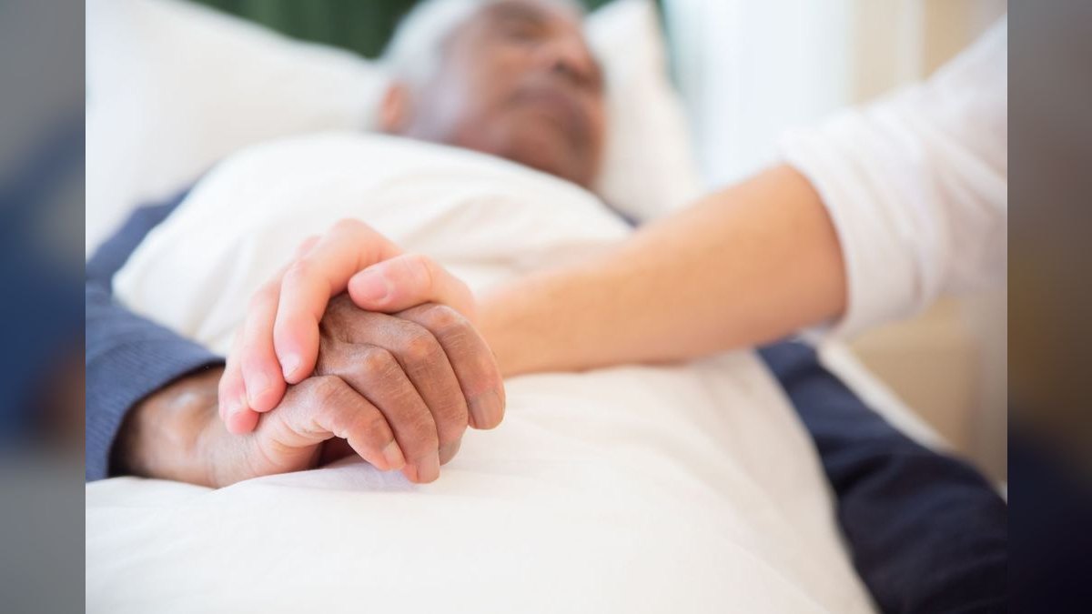 How do you start a hospice care agency business in 2027?