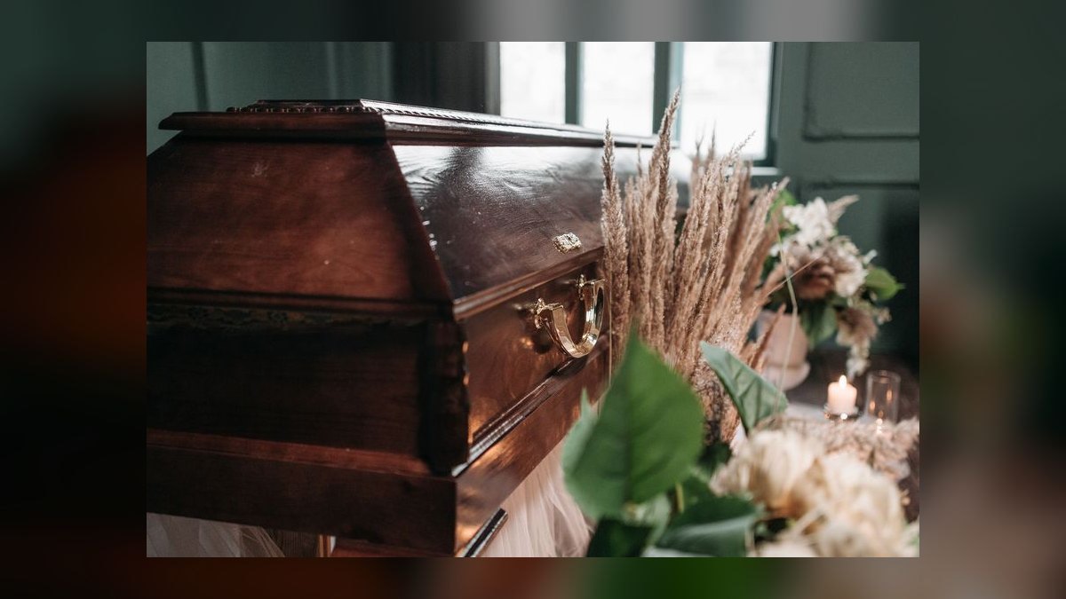 How do you start a funeral home business in 2027 — figure 9