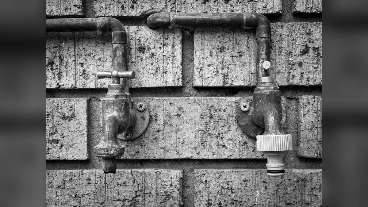 How do you start a plumbing business in 2027?