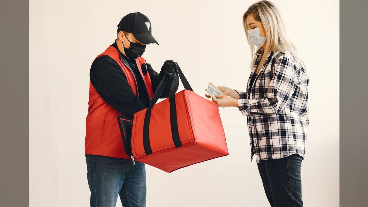 How do you start a medical courier business in 2027?