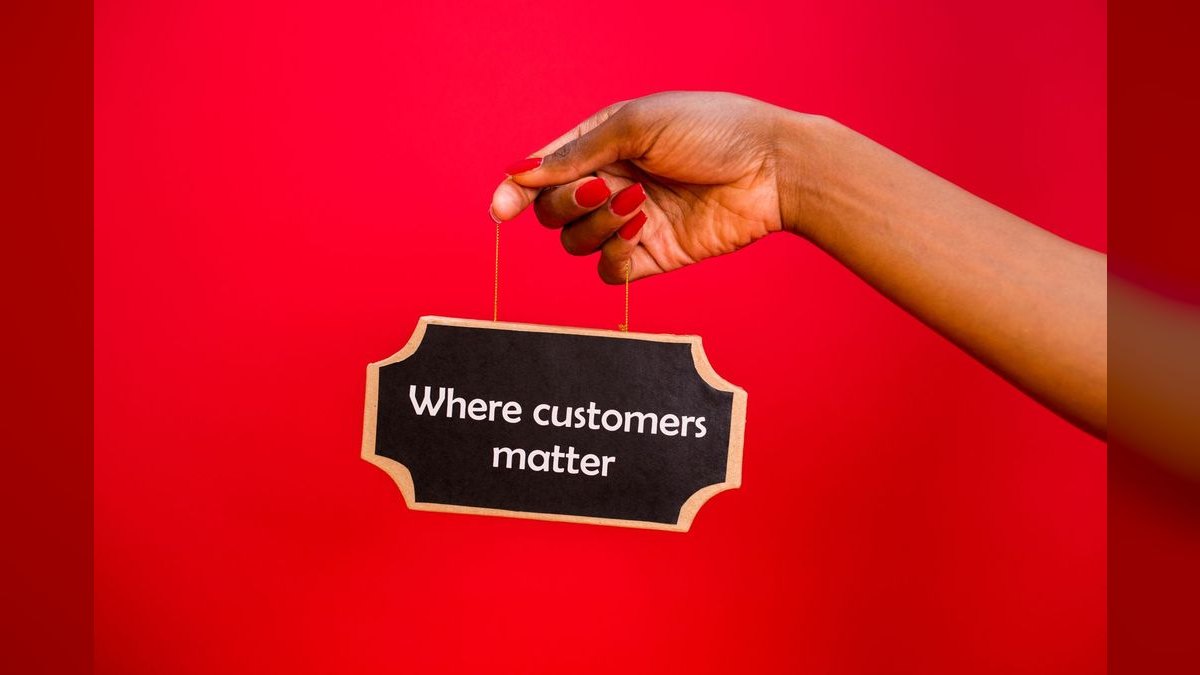 How do you build predictive churn models using unstructured customer support tickets — figure 2
