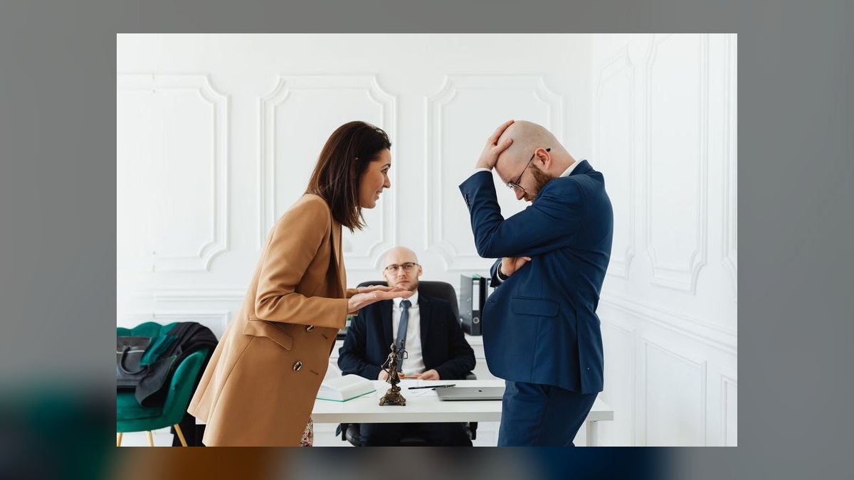 What is the RevOps playbook for commission disputes during BDR-to-AE split on Salesforce when sales on Outreach  — figure 8