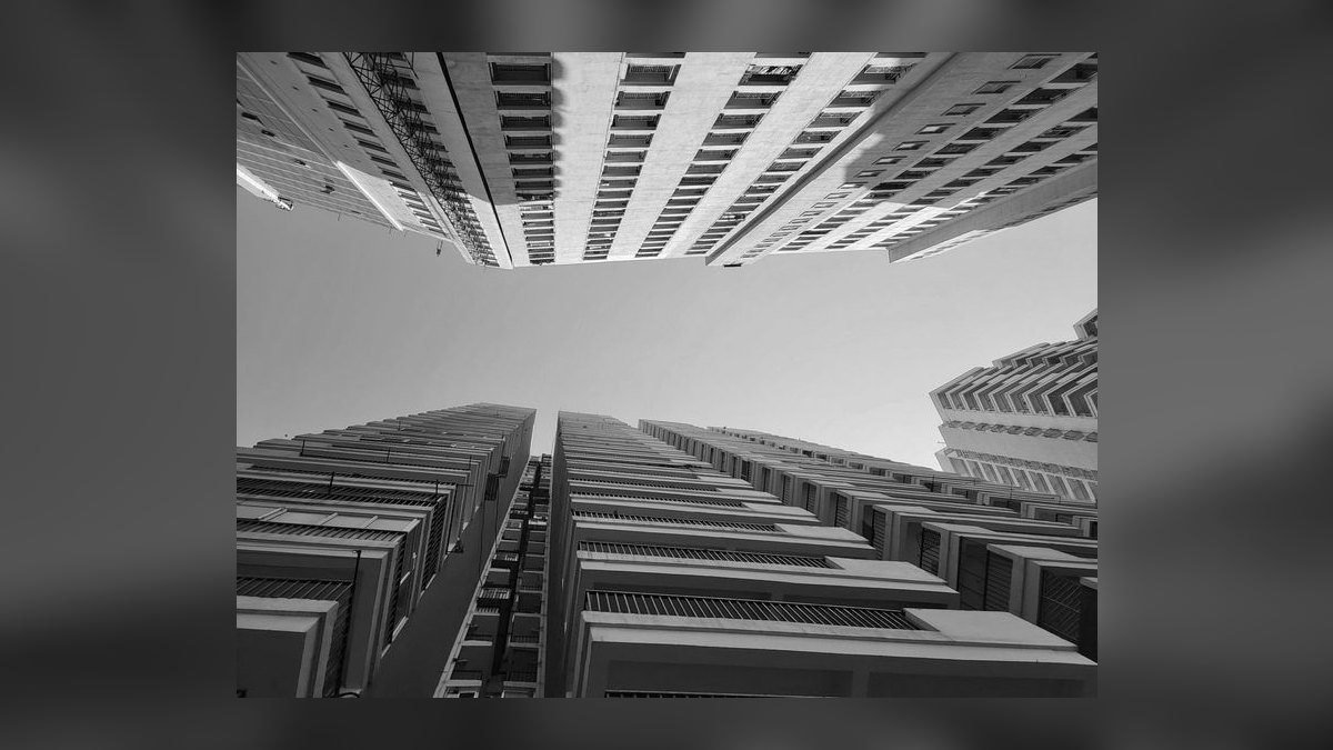 How do you architect revenue operations for a healthcare technology company in 2027 — figure 8