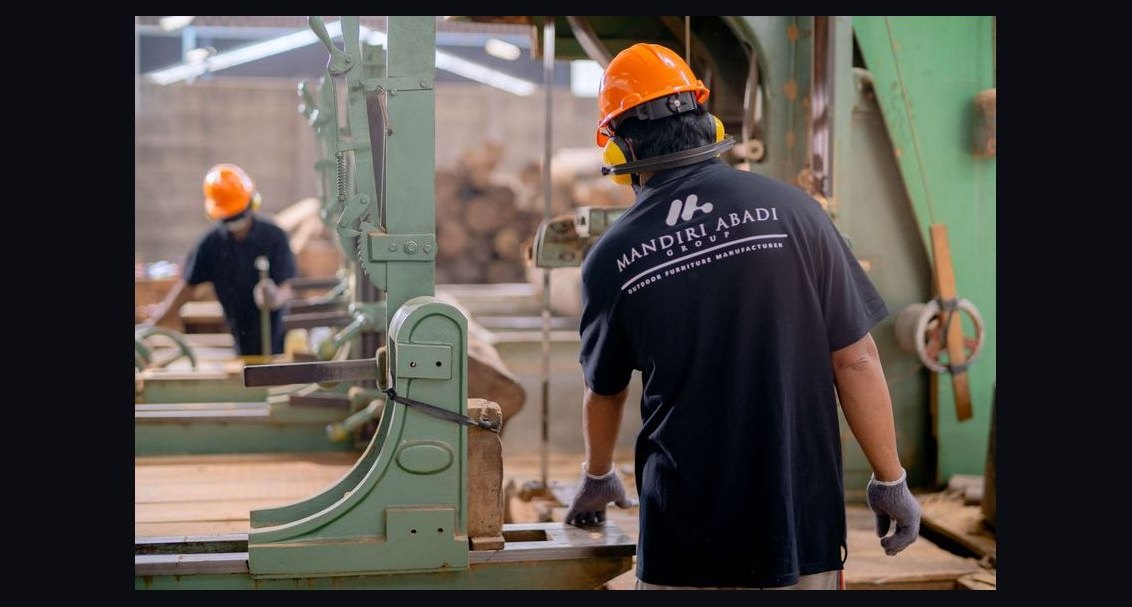 How do you architect revenue operations for a manufacturer in 2027?