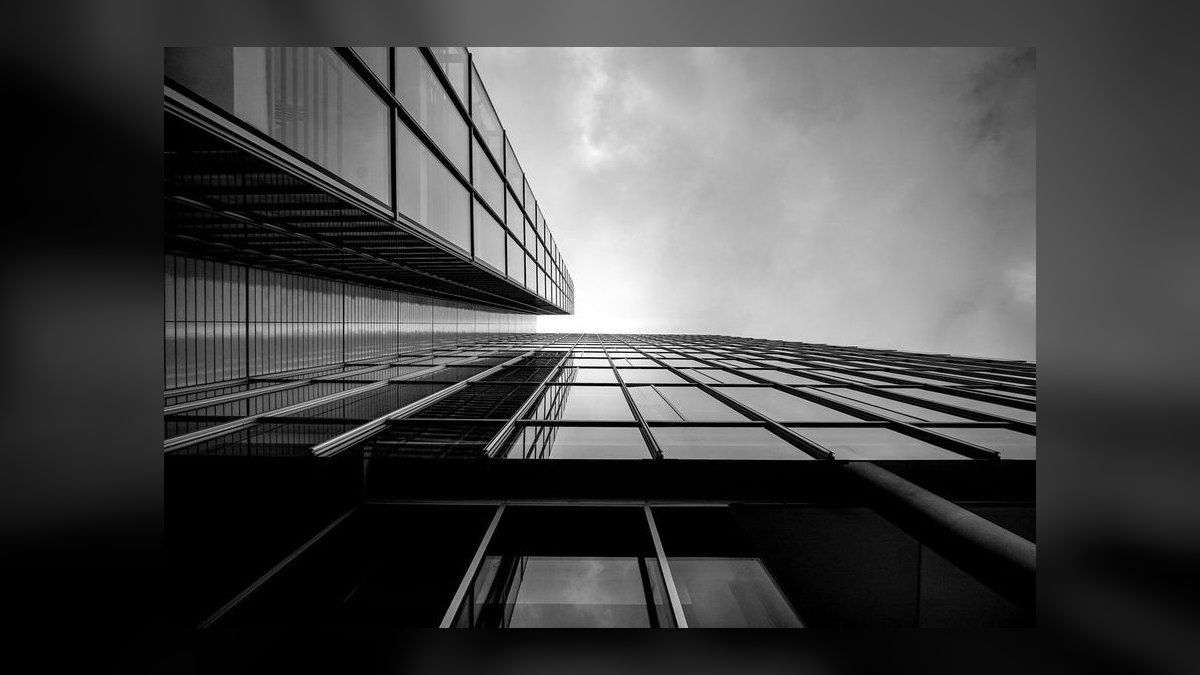 Revenue Architecture for Open-Source Commercial Companies — The Complete Operator Guide in 2027