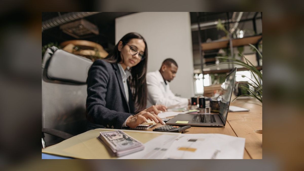 Revenue Architecture for Employee Engagement Platforms — The Complete Operator Guide in 2027 — figure 9