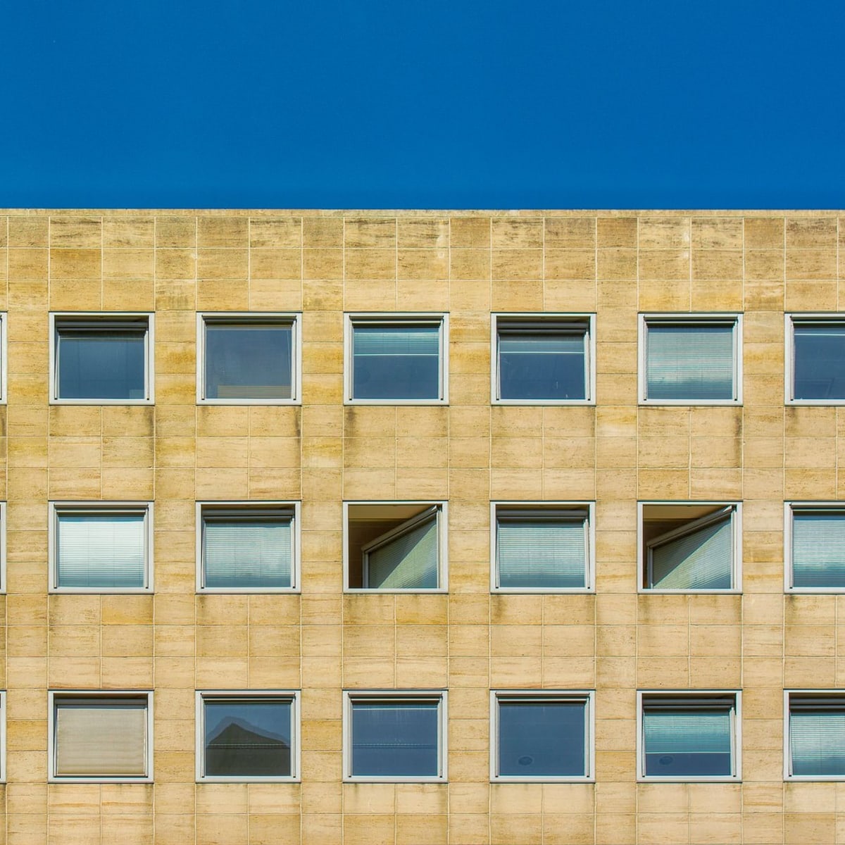 Revenue Architecture for Cold Chain Logistics Software in 2027 — The Complete Operator Guide
