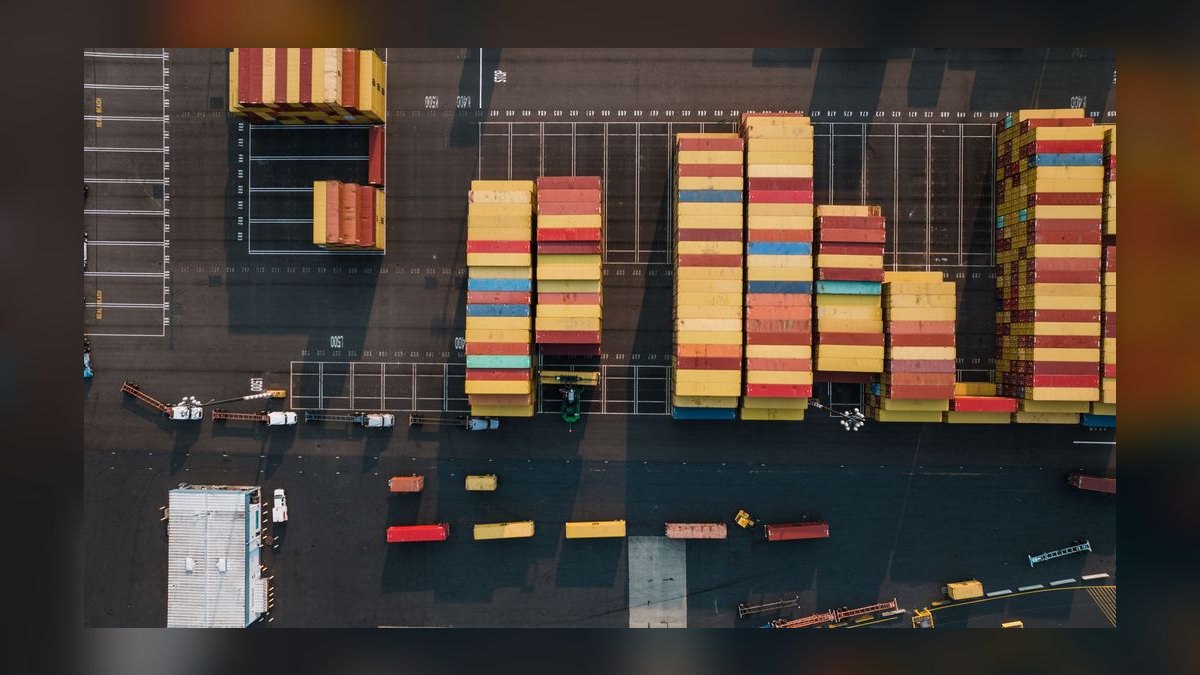 Revenue Architecture for Customs + Freight Forwarding Software — The Complete Operator Guide in 2027 — figure 9