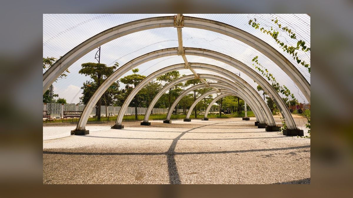 How do you architect revenue for an RV Park + Campground Operator in 2027 — figure 8