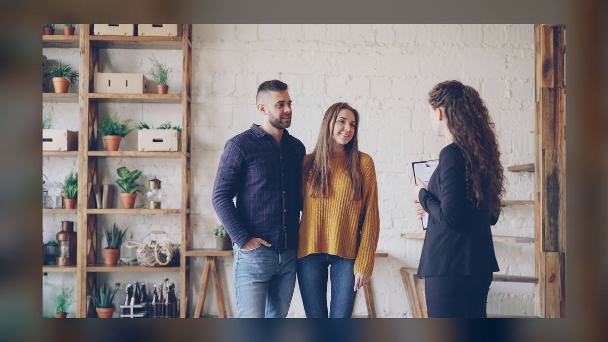 When to Hire Your First Sales Manager in 2027 — figure 6