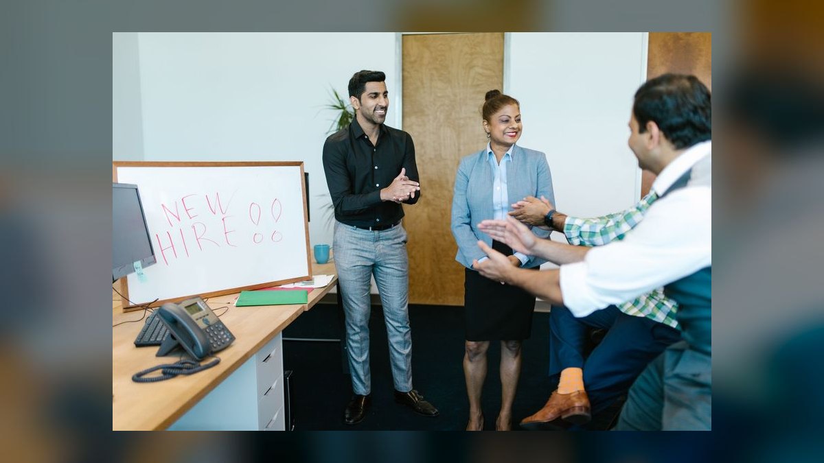 When to Hire Your First CRO in 2027 — figure 6