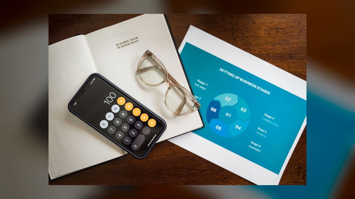 Annual Sales Planning Cadence for SaaS in 2027 — figure 9