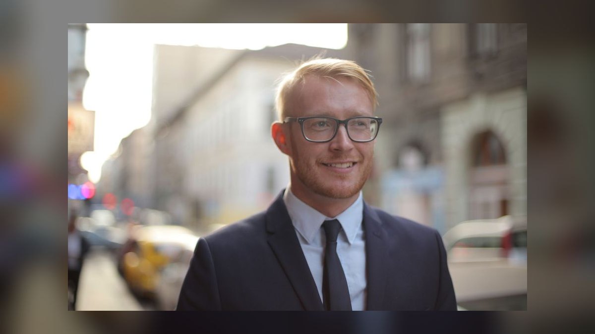 Sales Manager to Director Promotion Path in 2027 — figure 8