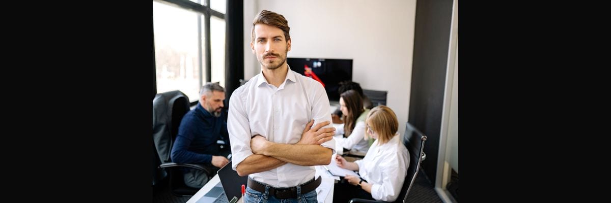 AE Specialist Track vs Manager Track Career Design in 2027