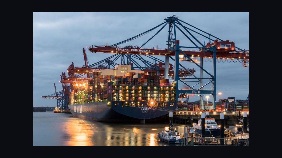 How do you architect revenue operations for a maritime logistics company in 2027 — figure 7