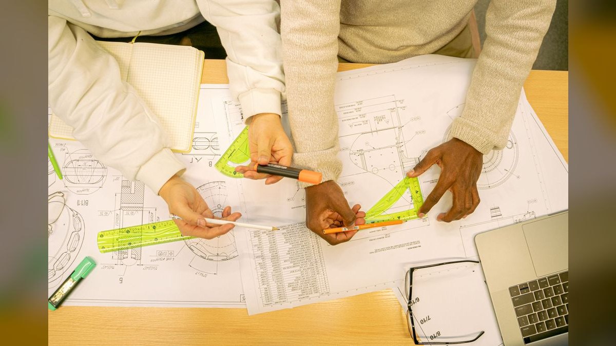 How do you architect revenue operations for a corporate learning company in 2027?