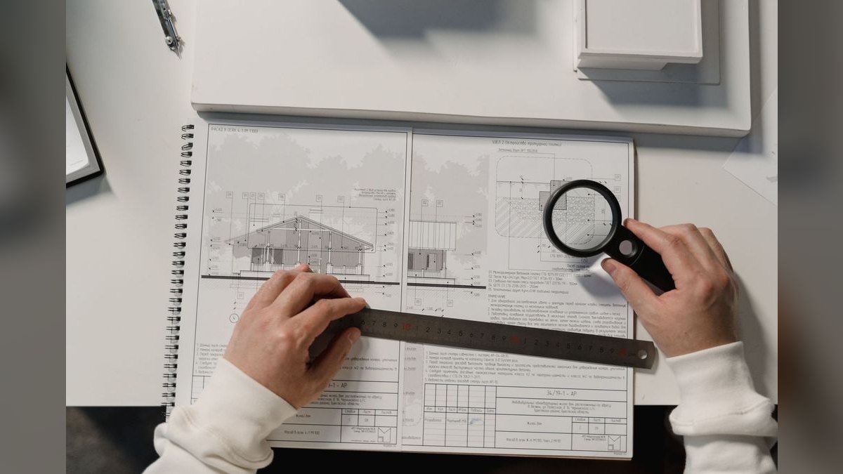 How do you architect revenue operations for a dental practice software company in 2027 — figure 4