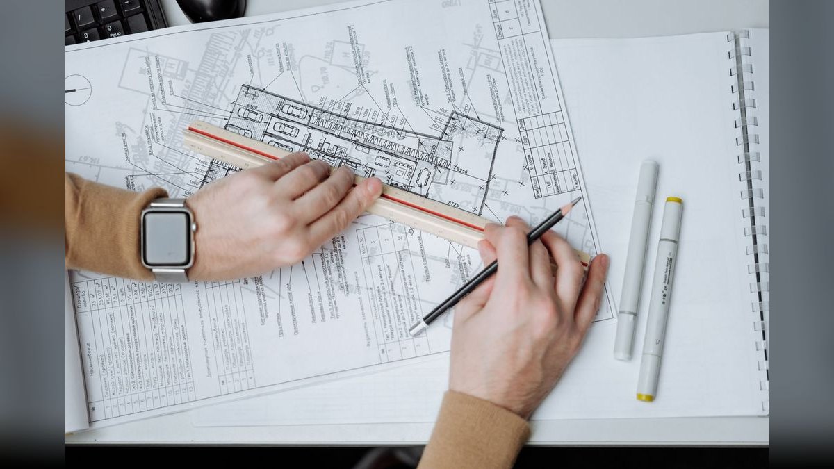 How do you architect revenue operations for a cannabis retail tech company in 2027 — figure 2