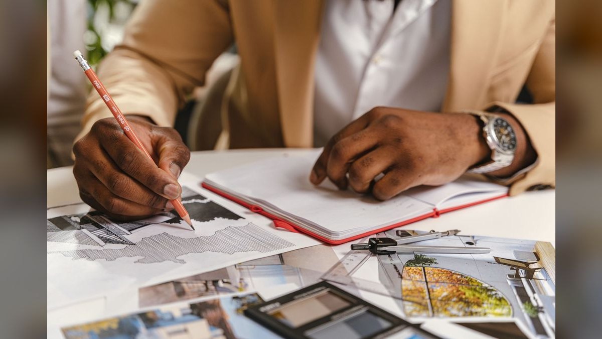 How do you architect revenue operations for a wholesale distribution platform in 2027 — figure 5
