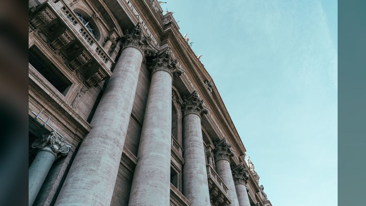 Revenue Architecture for Benefits Administration SaaS in 2027 — figure 4