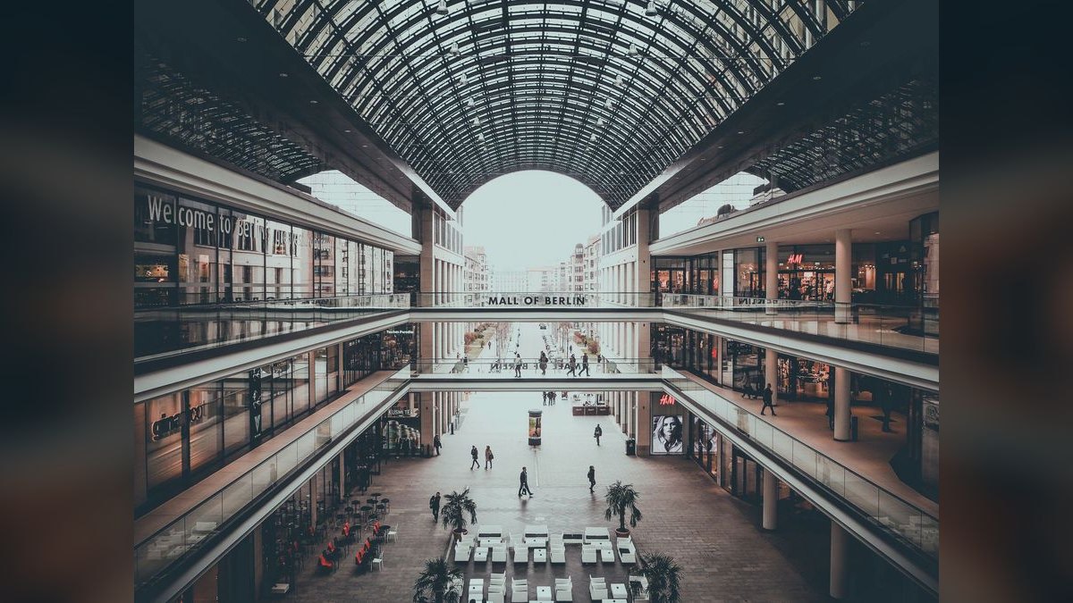 Revenue Architecture for Retail Analytics SaaS in 2027 — figure 2