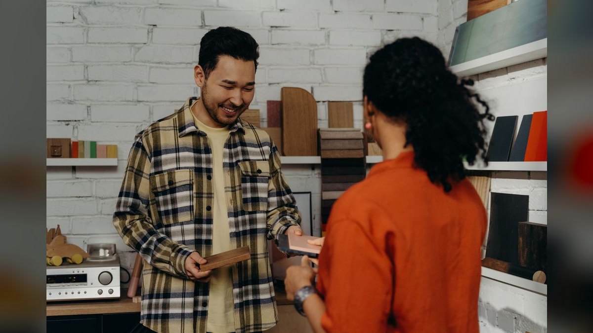 Product-Led Sales Assist Handoff Design in 2027 — figure 3