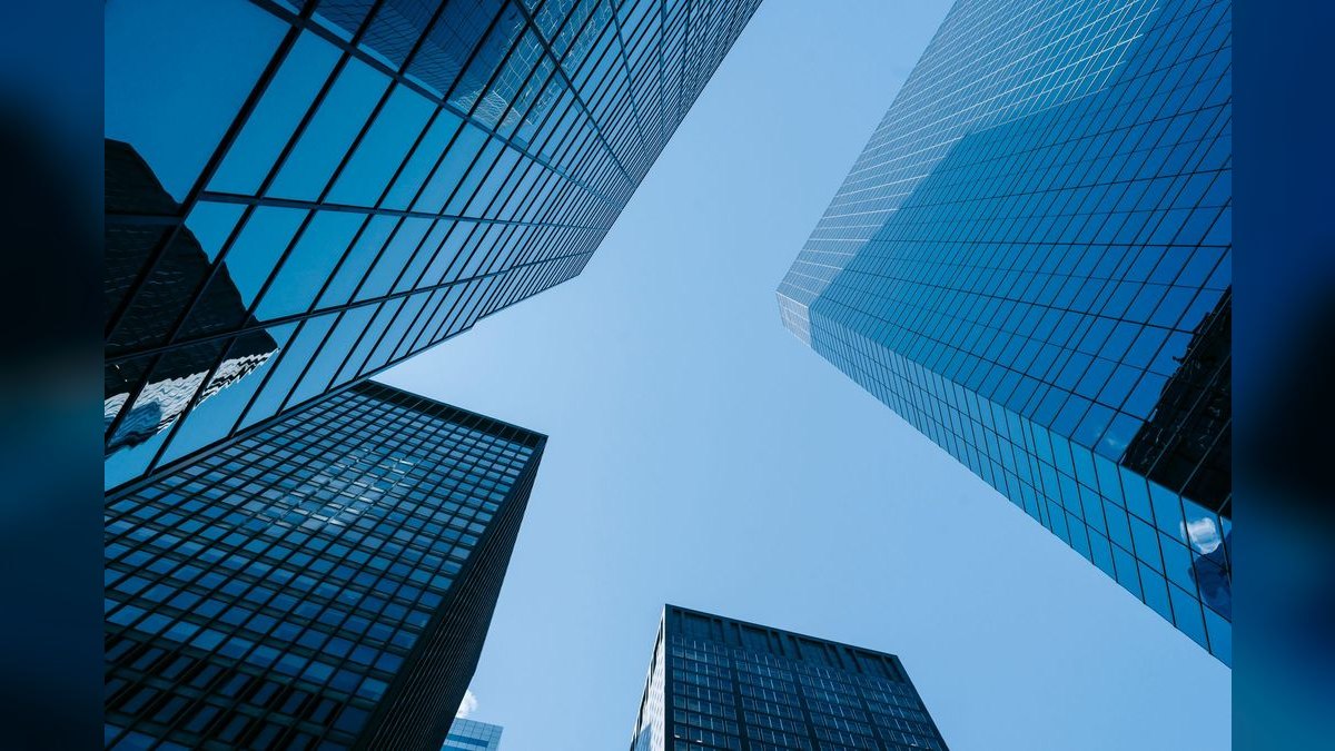 Building RevOps for B2B Data Providers: API Access Tiers, Usage Caps, and Data Licensing — figure 4