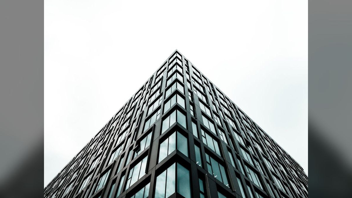 Building RevOps for B2B Data Providers: API Access Tiers, Usage Caps, and Data Licensing — figure 6