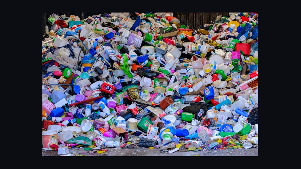 Architecting Revenue for Waste Management Firms: Recycling Credits, Landfill Fees, and Commercial Contracts — figure 9