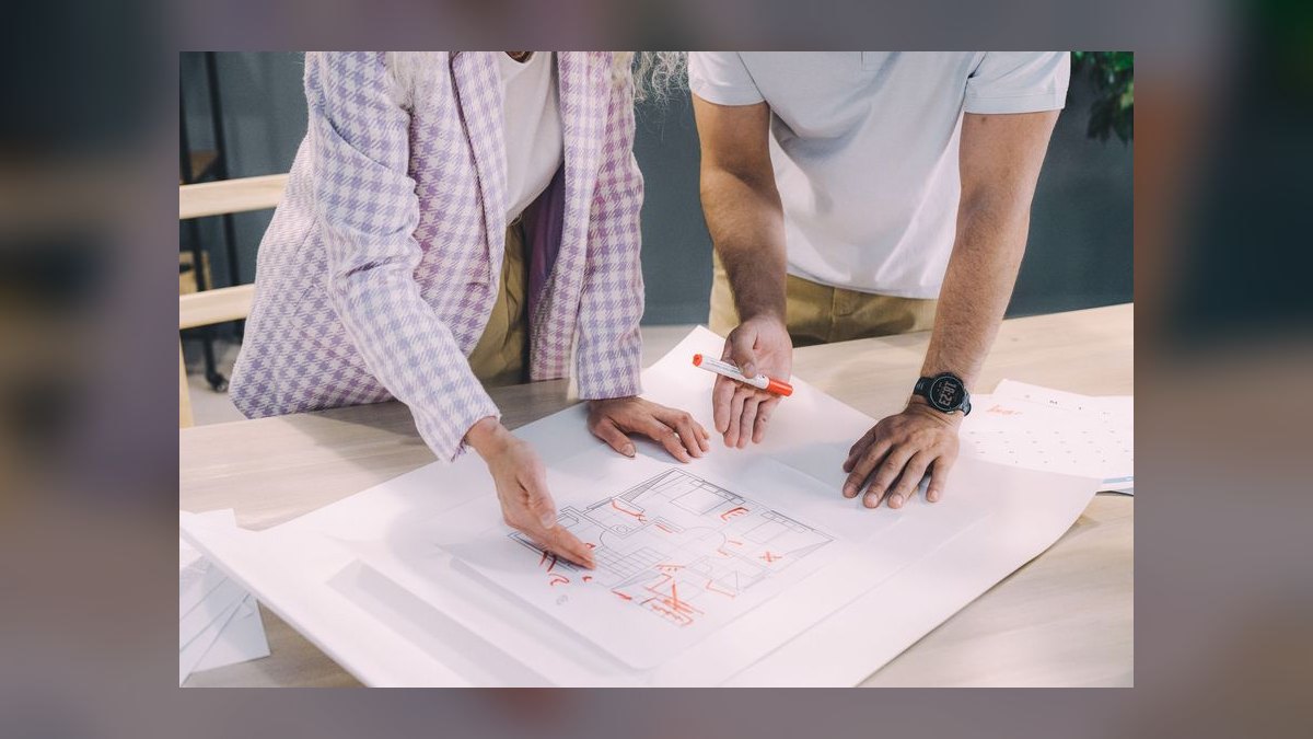 How do you architect revenue operations for a vertical SaaS company in 2027 — figure 8