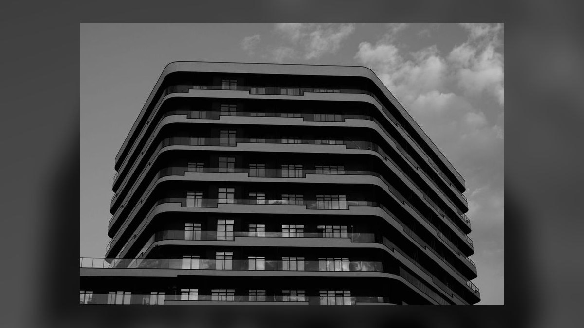 How do you architect revenue operations for a commercial real estate property management firm in 2027 — figure 1