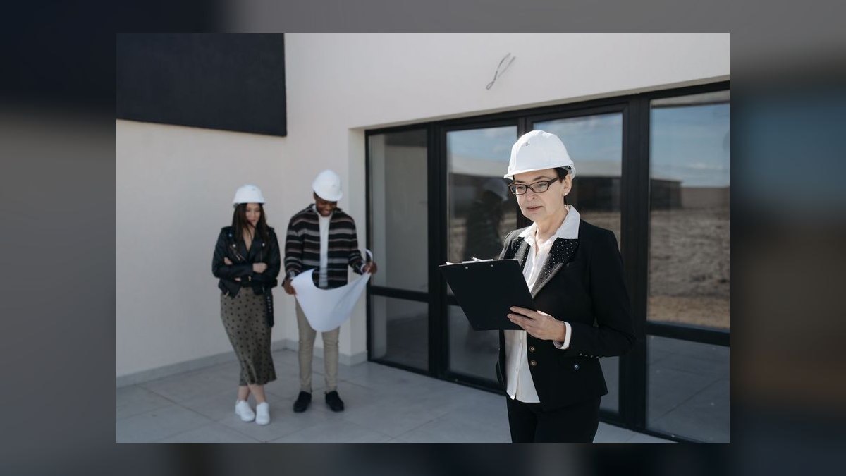 How do you architect revenue ops for a commercial landscaping company in 2027 — figure 6