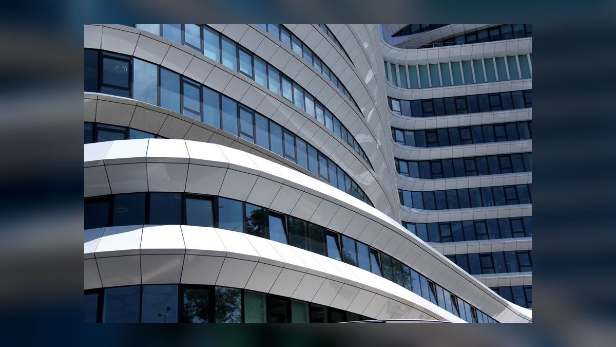 How do you architect revenue operations for Roofing & Exteriors in 2027 — figure 5