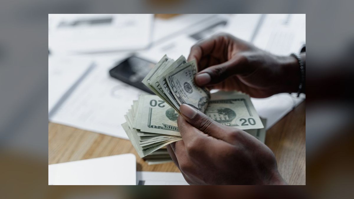 How do you architect revenue operations for Accounting & Bookkeeping in 2027 — figure 6