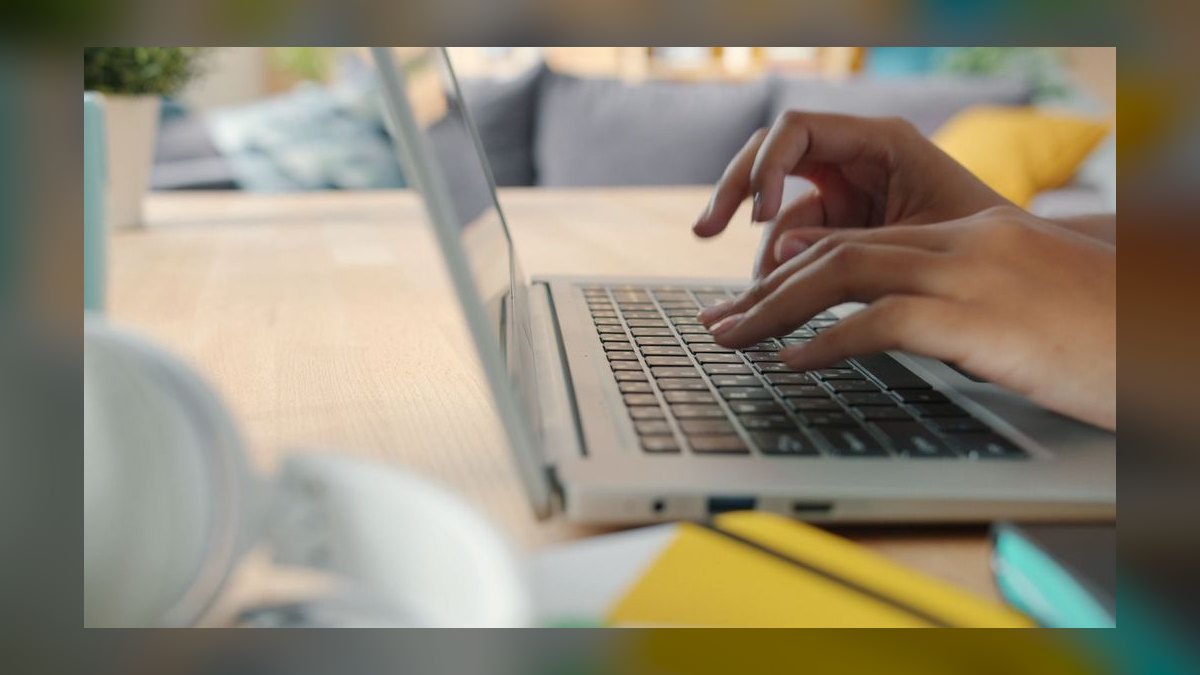 How do you architect revenue operations for Accounting & Bookkeeping in 2027 — figure 8