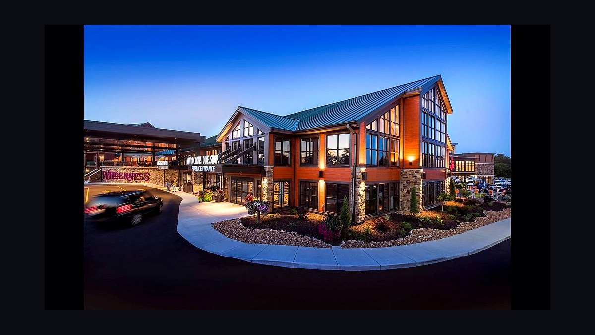 The 10 Best Great Wolf Lodge-Style Indoor Water Park Resorts in the U.S. for 2027 — figure 5
