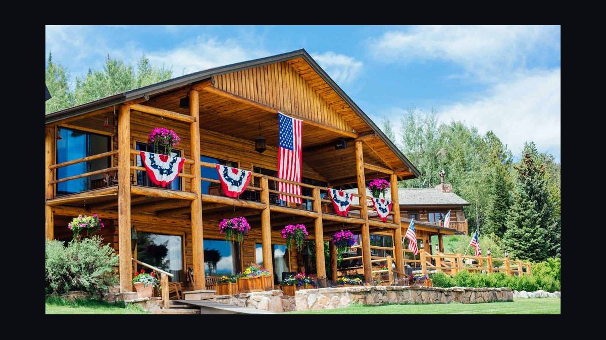 The 10 Best Family Dude Ranch Resorts in the U.S. for 2027 — figure 1