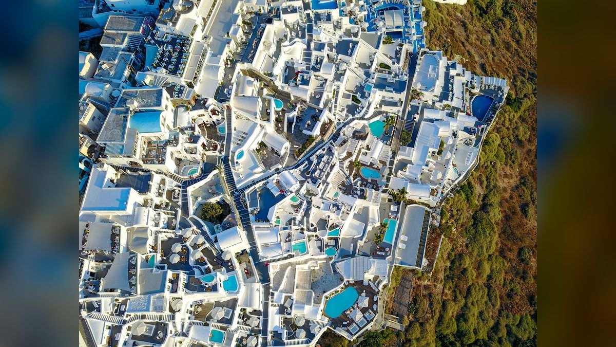 The 10 Best Luxury Resorts in Santorini, Greece (2026)