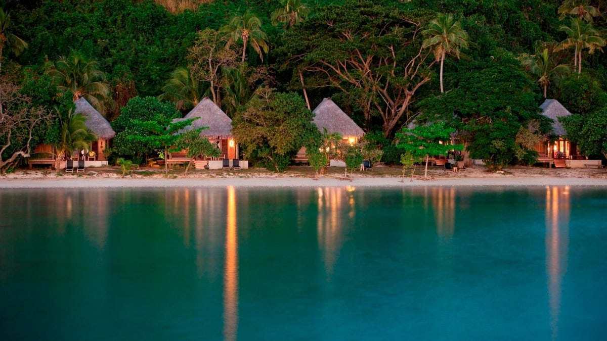 The 10 Best Overwater Resorts in Tahiti & the South Pacific (Fiji, Cook Islands & Beyond) (2026) — figure 1