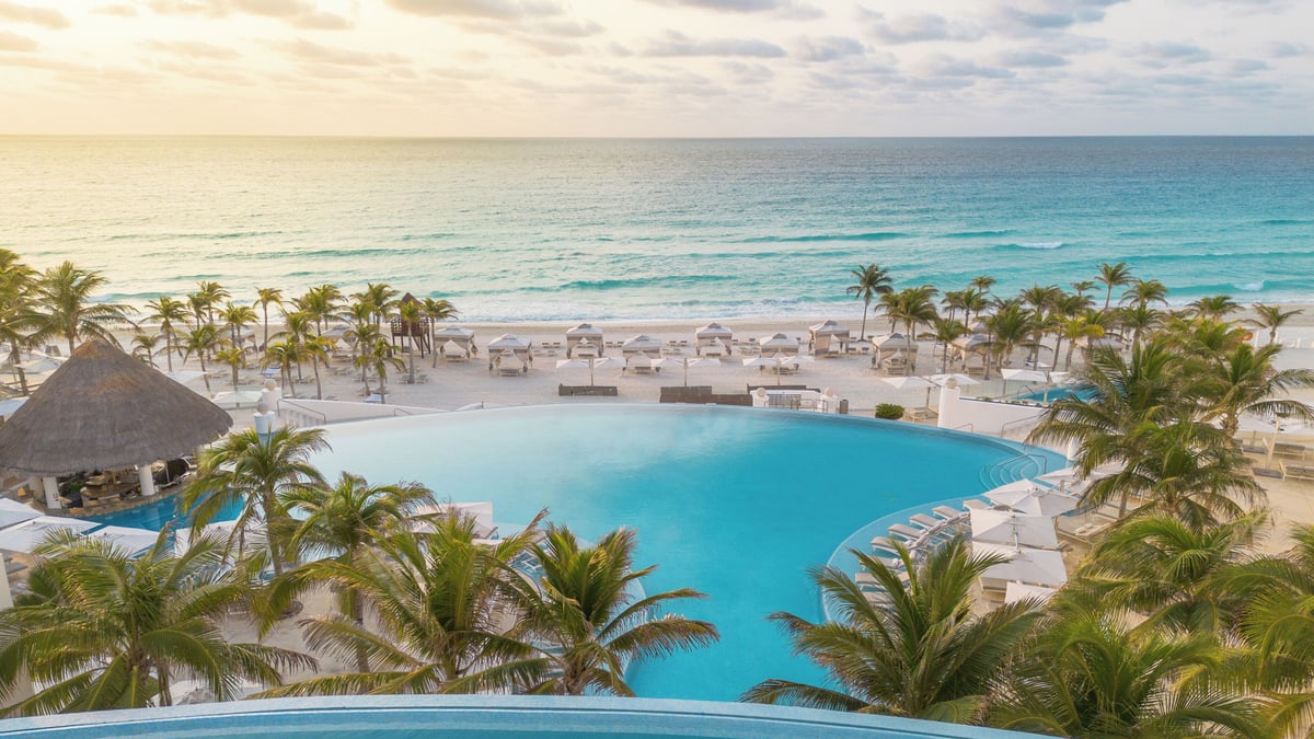 The 10 Best Adults-Only Overwater Resorts in Mexico & the Riviera Maya (2026) — figure 5