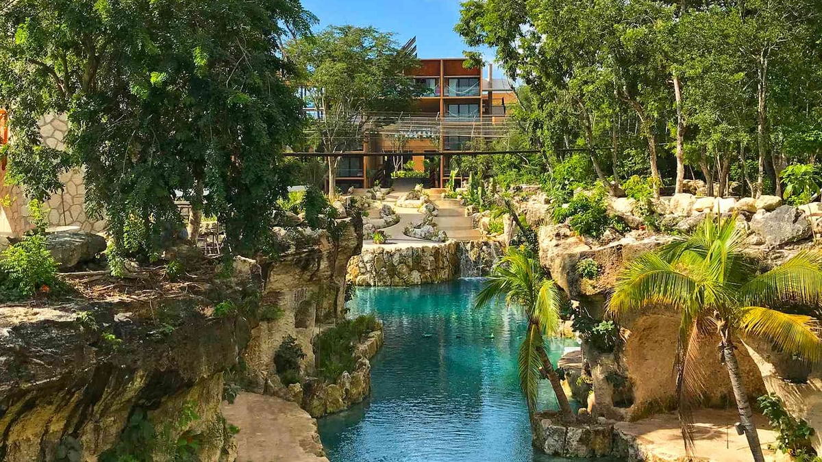 The 10 Best Adults-Only Overwater Resorts in Mexico & the Riviera Maya (2026) — figure 7