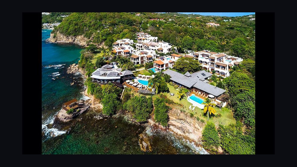 The 10 Best Overwater & Beach Resorts in the Caribbean & Atlantic for an Overwater Experience (2026) — figure 10